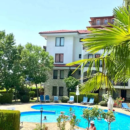 Delfin Penthouse Amazing View Апартаменти