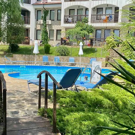 Апартаменти Delfin Penthouse Amazing View Светий Влас