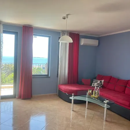 Delfin Penthouse Amazing View Апартамент *